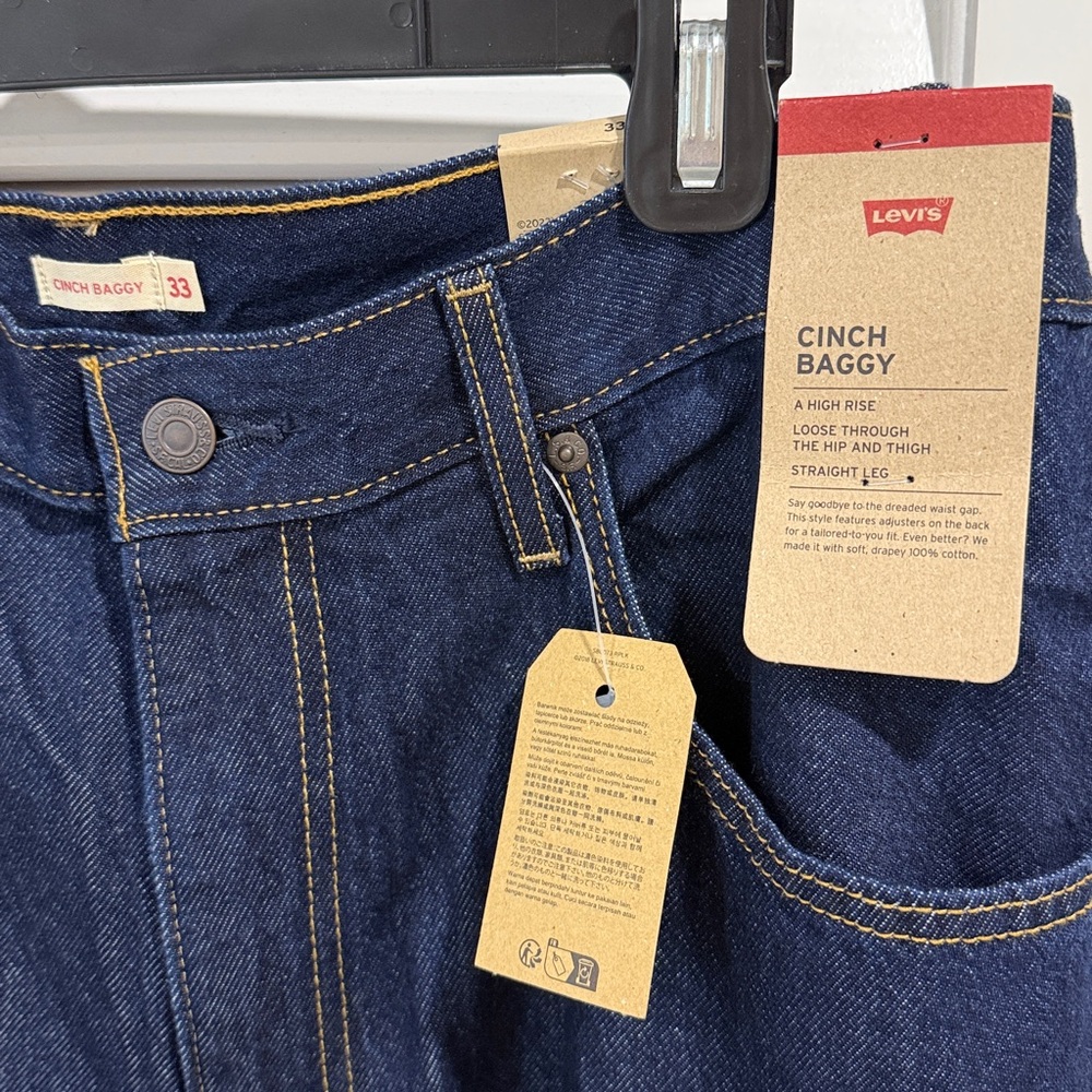 Levi's Cinch Waist Women’s Jeans - Picture 2 of 5